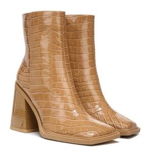 Circus by Sam Edelman Layla Bootie in Caramel Alligator Patent Leather Size 8.5